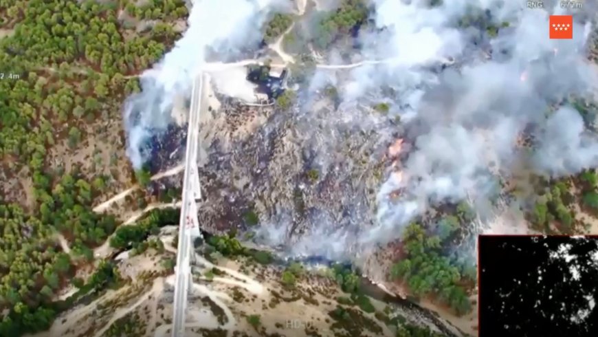 Declarado un incendio de grandes dimensiones en el municipio madrileño de Santa María de la Alameda
