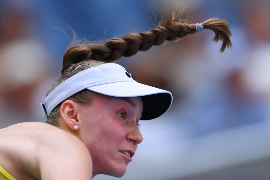 Elena Rybakina, la torre que destronó a Sabalenka (y llegó a la cima) de puntillas