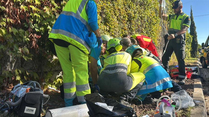 Un joven de 21 años, herido muy grave al sufrir un accidente con su moto en Tres Cantos