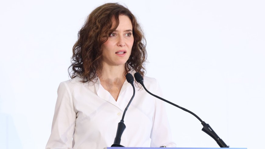 Ayuso tilda de violentas las protestas frente al ático por el desahucio de Maricarmen: “Intentan deshumanizar y acosar”