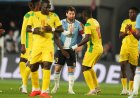 “Queríamos intercambiar camisetas, pero no conseguimos ni una foto con Messi”: el amargo recuerdo de Benín tras jugar con Argentina