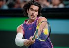 Zizou Bergs - Carlos Alcaraz, en directo | El murciano pierde el primer set del Open de Shanghai