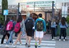 Un instituto de Madrid expulsa a tres estudiantes en represalia por un artículo de EL PAÍS