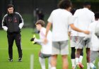Iñigo contra Iraola, reencuentro en Anfield de dos amigos en apuros