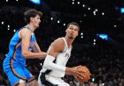 Aday Mara debuta en la NBA con una gran actuación ante Wembanyama