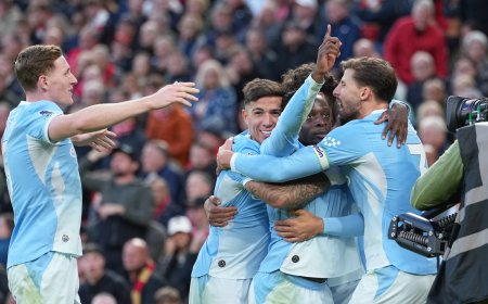 Doku doblega al Liverpool y protege al City del escarnio