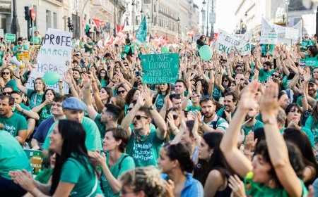 El Gobierno de Ayuso señala que la huelga de Educación es “incomprensible” y defiende la actuación policial en la Complutense