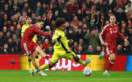 El Villarreal sale reforzado de Anfield pese a caer tras un frenético intercambio de golpes