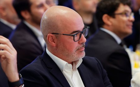 El delegado del Gobierno en Madrid se despide tras tres años de “aciertos y errores” y Almeida anuncia una denuncia contra él