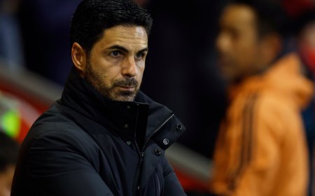 Iraola examina la doble vida de Arteta