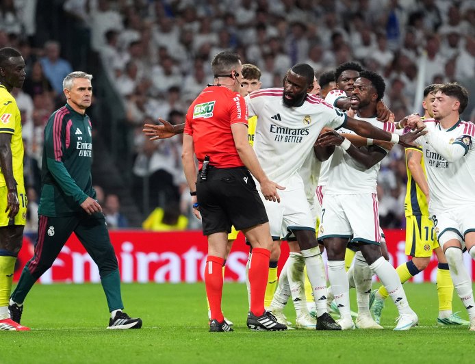 Vinicius, sancionado con cuatro partidos, se perderá el clásico