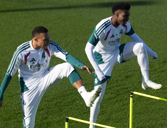 Real Madrid - Leipzig en directo | Vinicius es titular y Diomande comienza en el banquillo