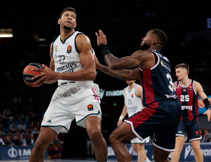 El Madrid de los 100 puntos funde al Baskonia