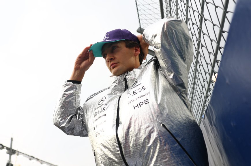 Russell se diluye; Verstappen se agiganta