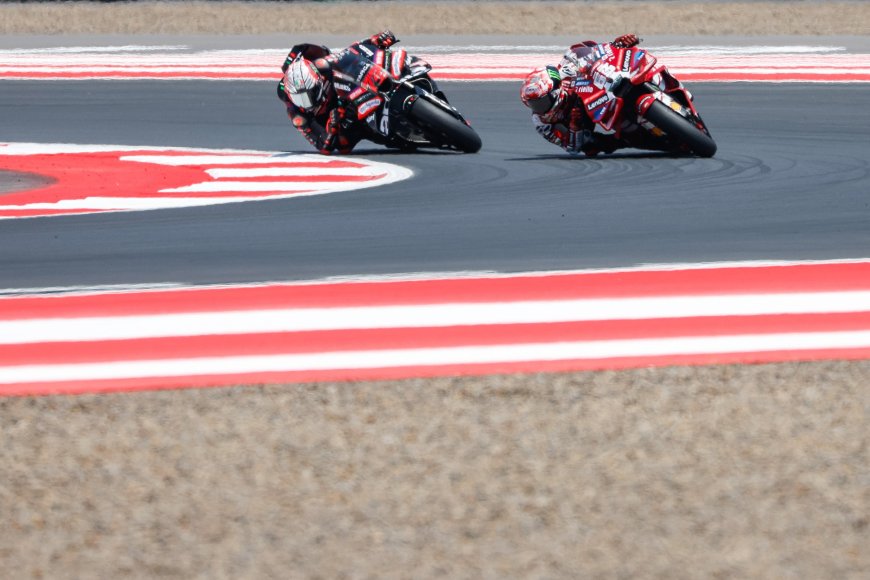 GP de Indonesia de MotoGP, en directo | Bezzechi se impone en Mandalika y Jorge Martín recupera el liderato del Mundial