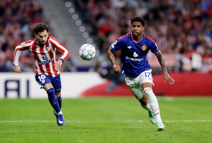 Atlético de Madrid - Manchester United, el partido de la Champions League en directo| El Atleti gana al medio tiempo gracias al gol tempranero de Barrios
