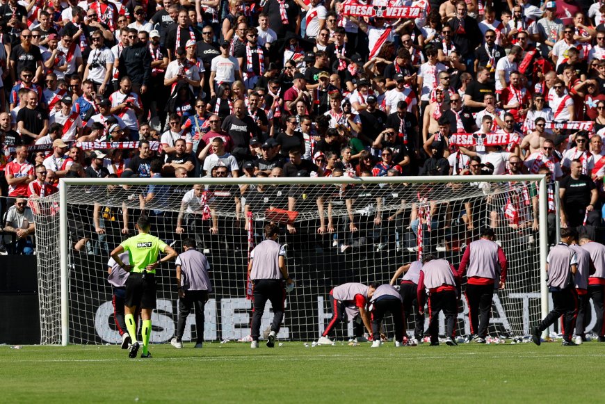 El Comité de Disciplina sanciona al Rayo con un cierre parcial de Vallecas por el lanzamiento de objetos en el partido contra el Athletic