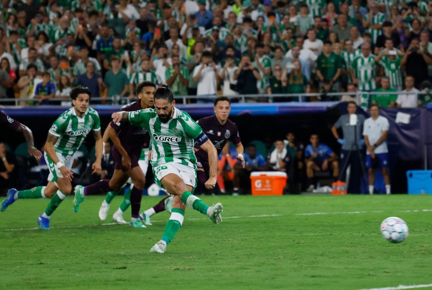 Un enorme Betis vuela muy alto y remonta ante el Oporto