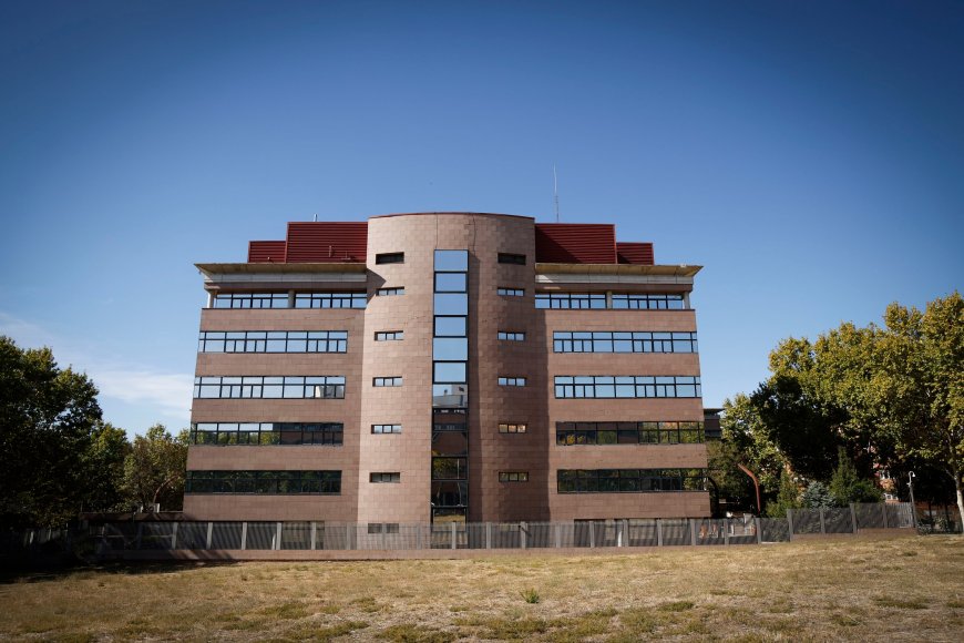 Madrid proyecta gastar hasta 23,6 millones en ampliar la Asamblea sobre una parcela vacía donde Gallardón quiso hacer vivienda pública