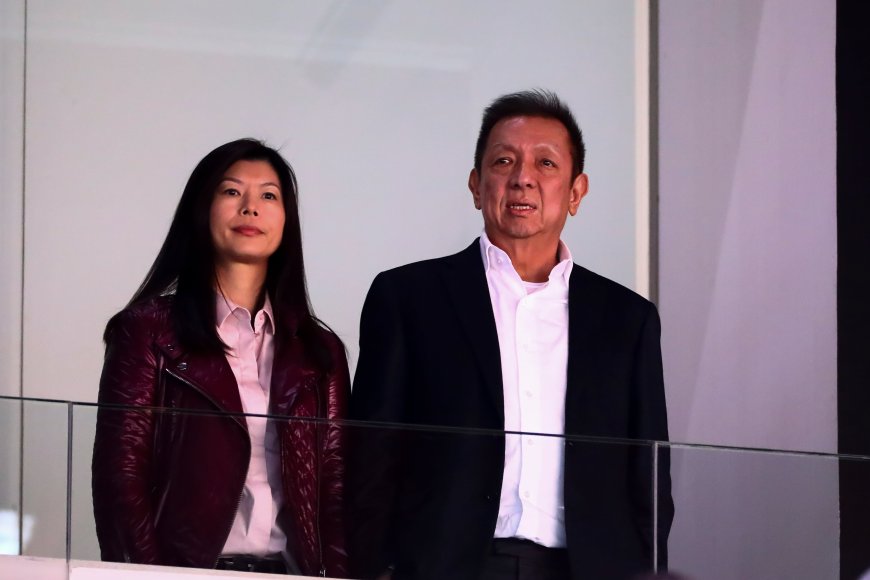 Peter Lim vende el 42% del Valencia a un grupo de inversores de EE UU que se compremete a inyectar 100 millones de euros