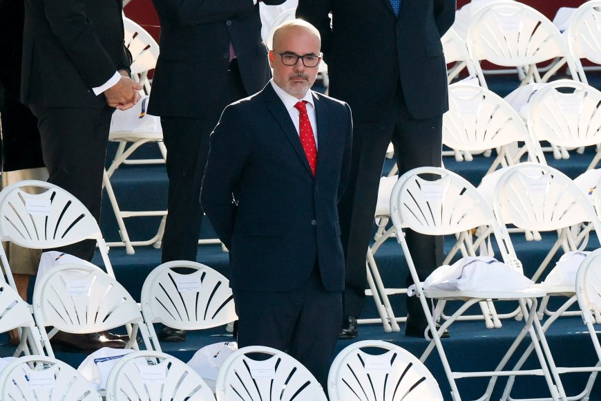El delegado del Gobierno en Madrid dimite tras quedarse fuera de las listas del PSOE para el 29-N