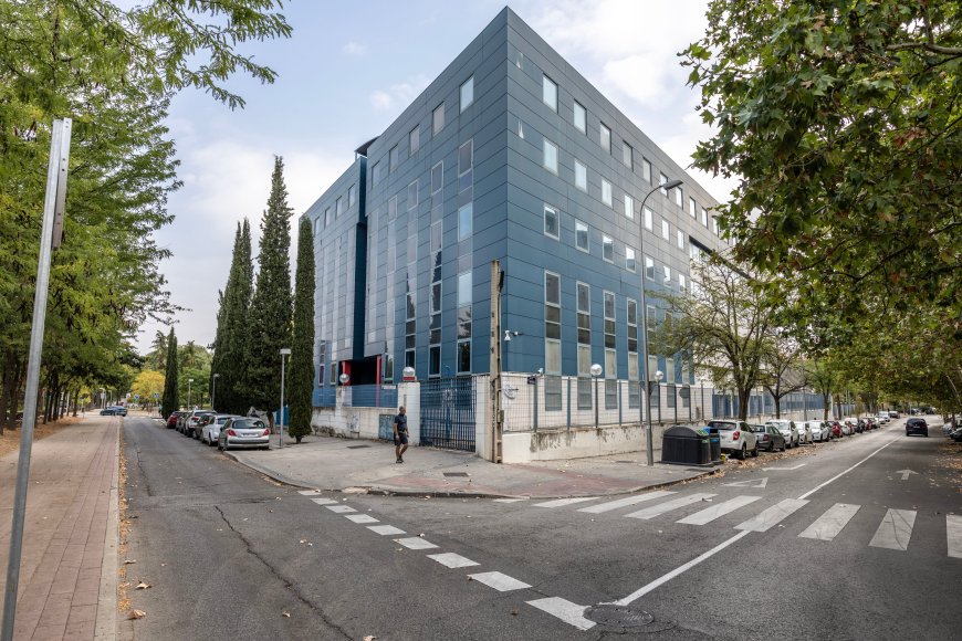 Madrid vende un edificio público por 16 millones y acaba pagando 26 para seguir usándolo